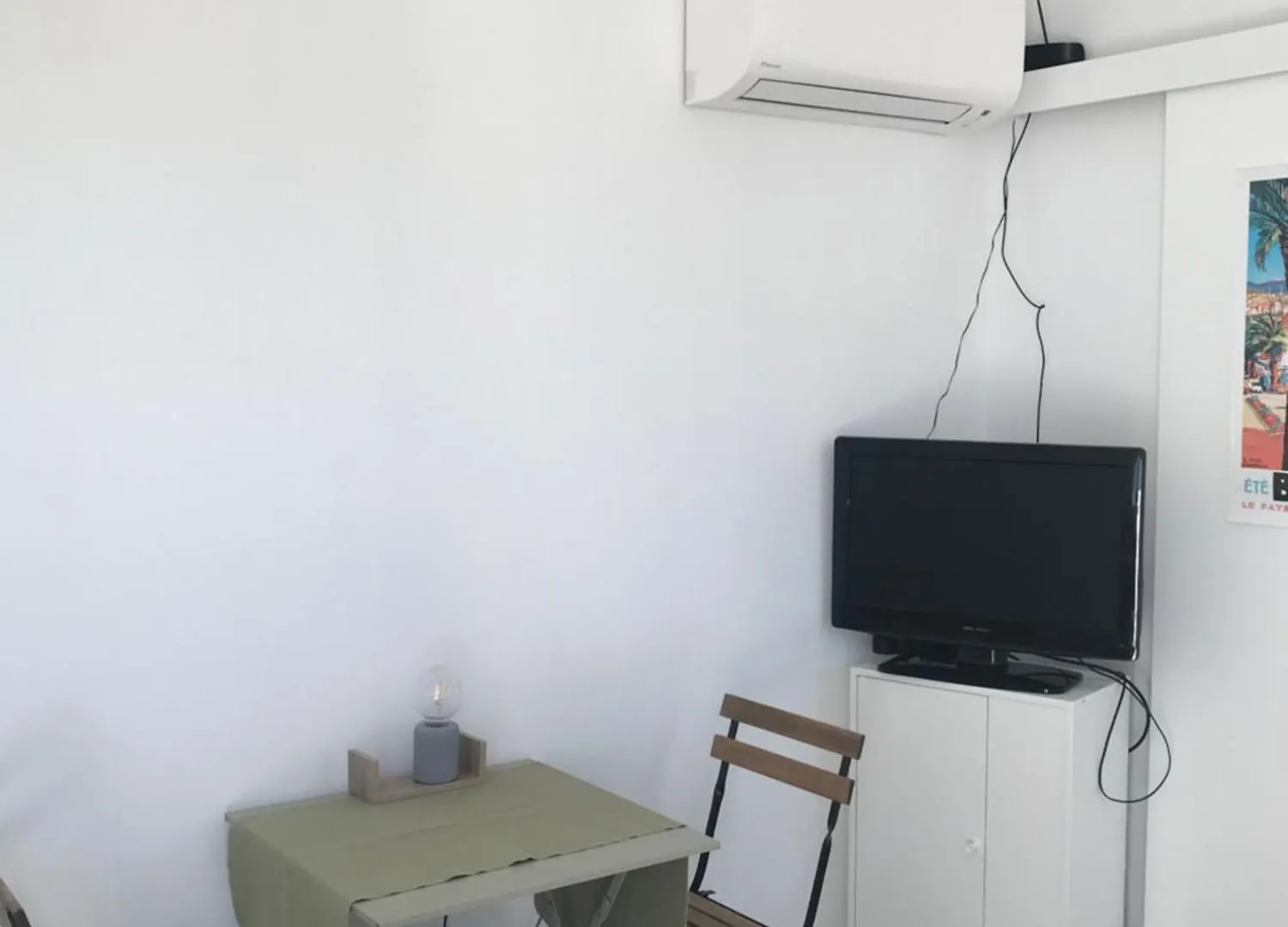 Le Cabanon Detente Bandol 0*,
